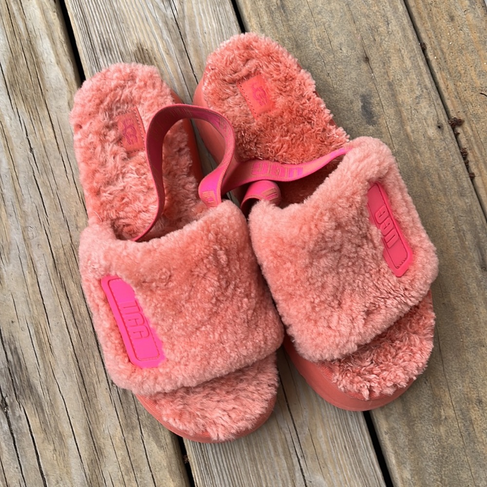 UGG - Picture 6 of 8